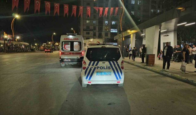 Gaspçı Telefonunu Almak İstediği Şahsı Bıçakla Yaraladı