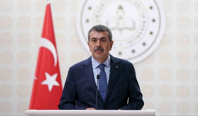 Zorunlu Eğitim Süresi Gözden Geçiriliyor