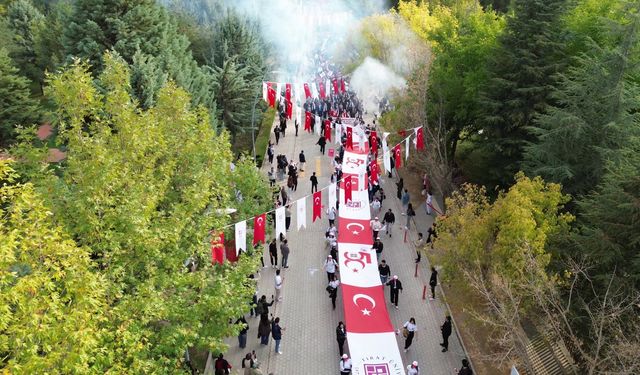 Fırat Üniversitesi’nden 50. Yıl Yürüyüş ve Anıt Açılışı