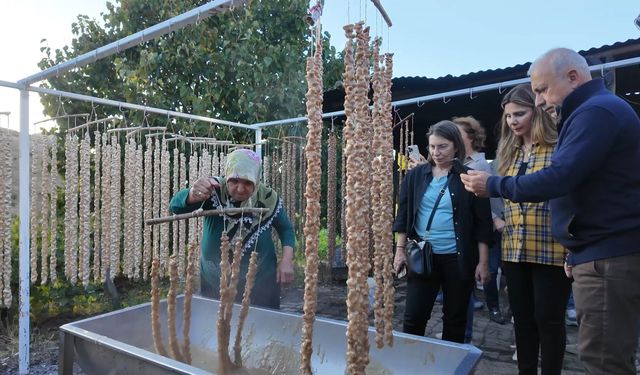 ELFED Üyeleri Değirmenönü Köyü’nde Geleneksel Orcik Yapımına Katıldı