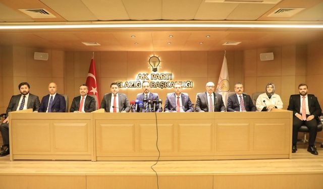 Kürşad Zorlu’dan Özgür Özel’e Tepki: "Atatürk’ün Milliyetçiliği Türkiye’yi Şikayet Etmek Değil, Yüceltmektir"