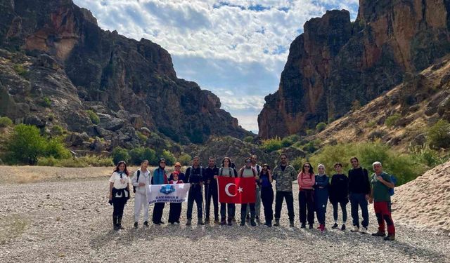 Doğa Tutkunlarının Vazgeçilmezi: Saklıkapı Ve Karaleylek Kanyonları