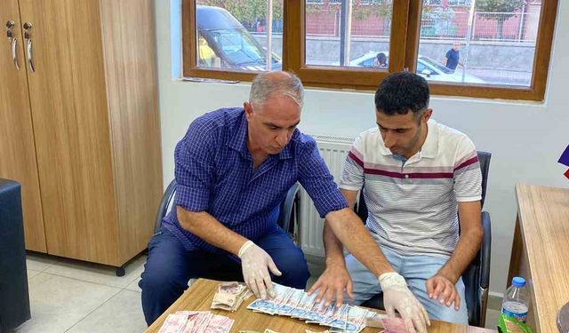 Elazığ’da dilenci operasyonu: Üzerinden 3 saatte topladığı bin 950 lira çıktı