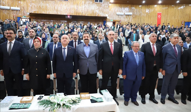 Fırat Üniversitesi’nde “Türkiye Yüzyılında Din Öğretimi” Çalıştayı