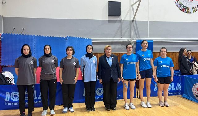 Elazığ Belediyespor Masa Tenisi Kadın Takımı’na Süper Lig’de Rakip Dayanmıyor!