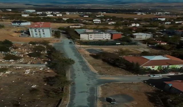 Kovancılar’da Yol Yenileme Çalışmaları Sürüyor