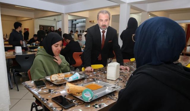 İl Milli Eğitim Müdürü Şahin, Pansiyondaki Öğrencilerle Bir Araya Geldi