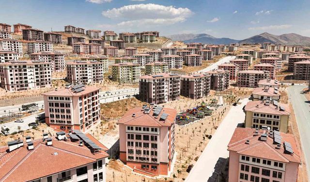 Bakan Kurum, Deprem Bölgesinde Teslim Edilen Konutların Sayısını Açıkladı