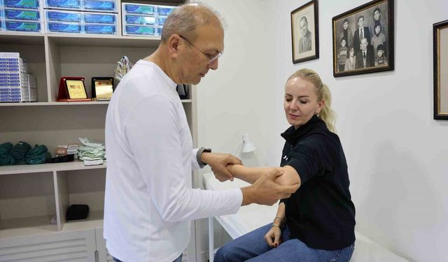 Prof. Dr. Karalezli: "Çıkıklar Acildir, Doğru Tedavi Edilmezse Ciddi Hasar Bırakabilir"