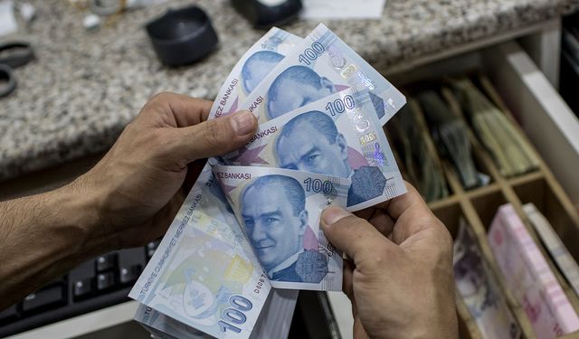 TÜRK-İŞ ve HAK-İŞ’ten Asgari Ücret Komisyonu Resti