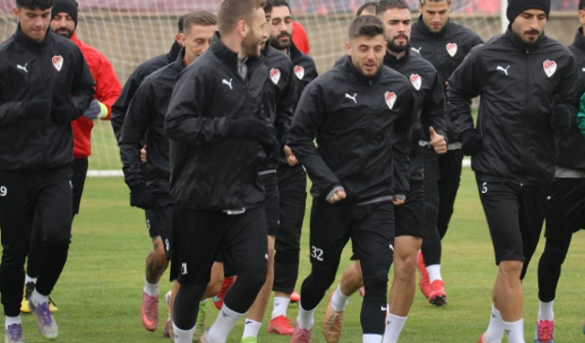 Elazığspor’dan Taraftara Mesaj: Pes Etmek İçin Henüz Erken!