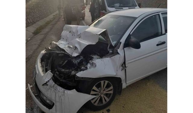 Elazığ’da Trafik Kazası: 3 Yaralı