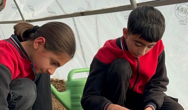 Arıcak’ta Minik Eller Toprakla Buluştu