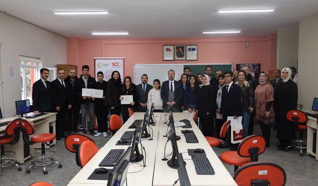 “Çevrimiçi Anlamını Bul” Yarışmasında İl Finali Heyecanı