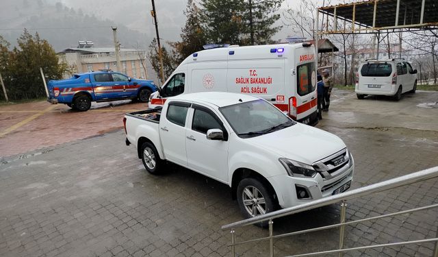 Tavşan Avında Kazara Arkadaşını Vurdu