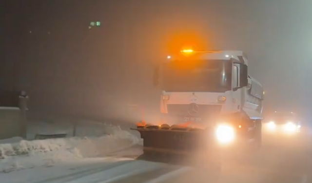 Kar Yağışıyla Birlikte Seferberlik Başladı: Elazığ Belediyesi Teyakkuzda