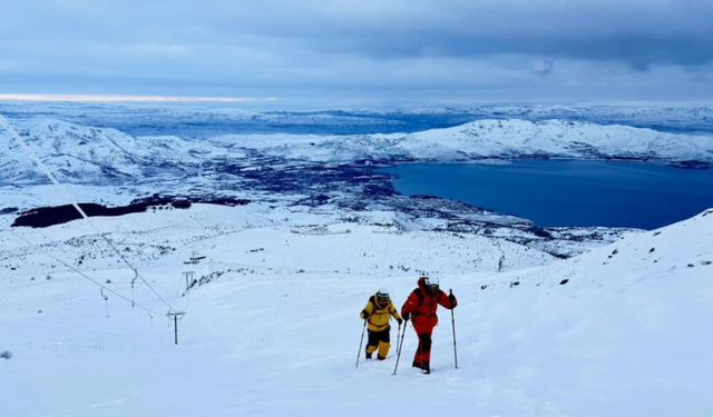 Yazın Dalgalanan Bayrak Kışın Buz Kesti, O Anlar Görüntülendi