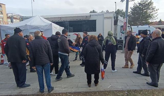 Elazığ'da Bıçaklı Kavga: 1 Yaralı