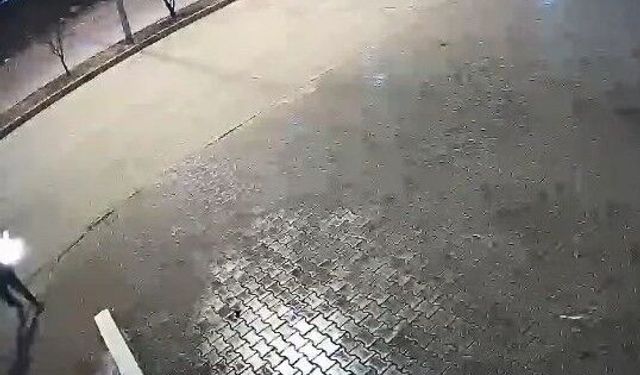 Tek Medya Grubuna Saldırı Anı Kameralara Yansıdı