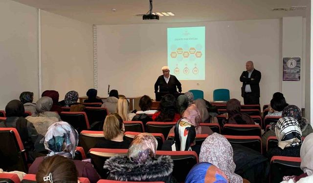 Elazığ'da Tanıdan Tedaviye Temel Yaklaşım Eğitimi Verildi