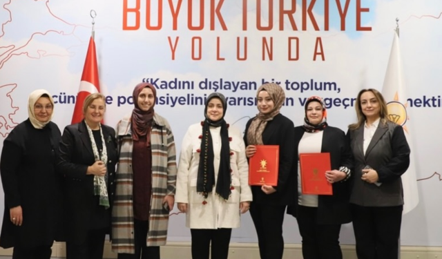 AK Parti Elazığ İl Kadın Kollarında İki İlçede Görev Değişimi