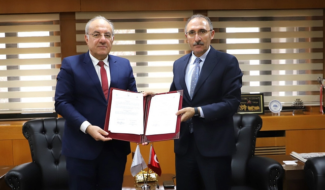 Fırat Üniversitesi ile Munzur Üniversitesi Arasında Ar-Ge Protokolü İmzalandı