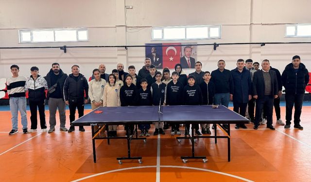 Sivrice’de Okullar Arası Masa Tenisi Heyecanı