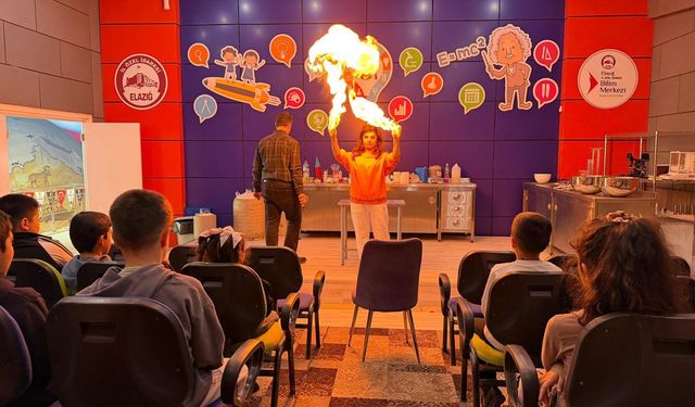 Elazığ’da 100 Öğrenci Bilim Merkezi’nde Uygulamalı Eğitimle Buluştu
