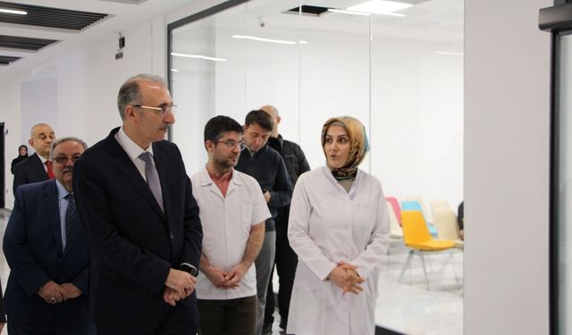 Fırat Üniversitesi Diş Hekimliği Fakültesi ve Hastanesi Kapılarını Açtı