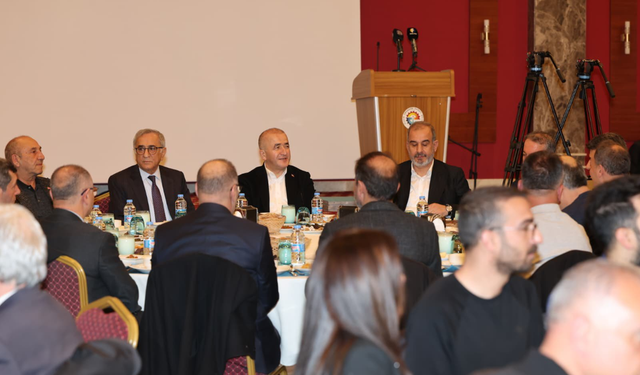 Elazığ Organize Sanayi Bölgesi’nde Sanayiciler İftar Sofrasında Buluştu