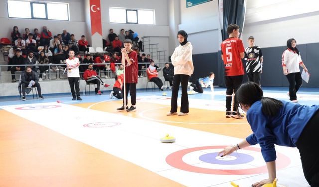 Elazığ, Floor Curling Gençler Müsabakalarına Ev Sahipliği Yapıyor