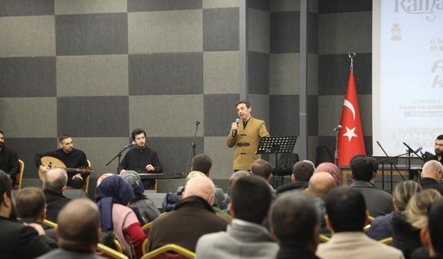Ramazan Etkinliklerinde İlahi Sanatçısı Fatih Koca Elazığlılarla Buluştu