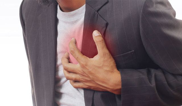 Uzman Doktordan 35 Yaşın Üzerindeki Vatandaşlara Uyarı: "Kalp Krizleri Ölüm Nedeni Oluyor"