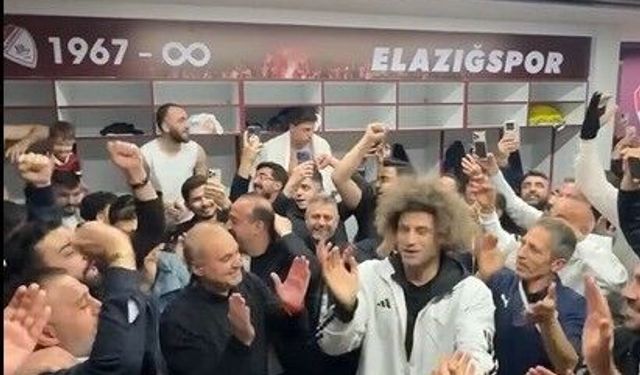 Elazığspor'dan Davul Klarnet Eşliğinde Kutlama