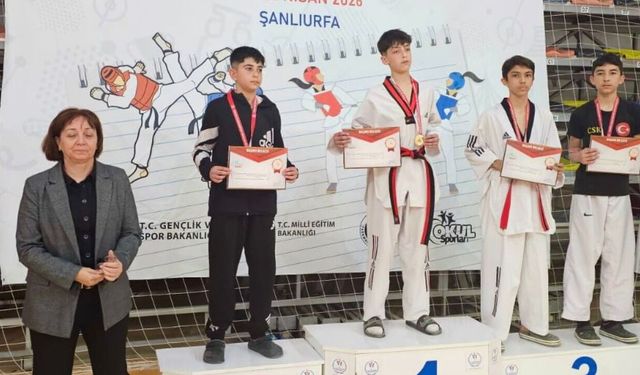 Genç Tekvandocular Şanlıurfa’da Zirveyi Zorladı