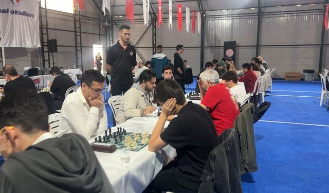 Elazığ’da Satranç Heyecanı: 12 İlden 247 Sporcu Yarıştı