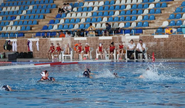 Elazığ, ANALİG Su Topu Grup Müsabakalarında Zirveye Ulaştı