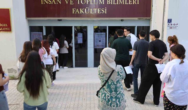 Elazığ'da YKS heyecanı sürüyor