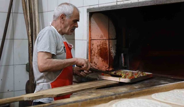 Sıcaklıkların Artmasıyla, Fırıncıların Zorlu Mesaisi Başladı