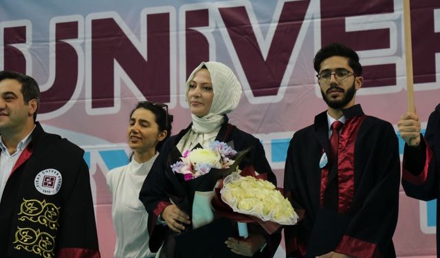 Azmin, Disiplinin ve Başarının Hikâyesi: Çiğdem Yıldız Sertdemir Bölüm Birincisi Olarak Mezun Oldu