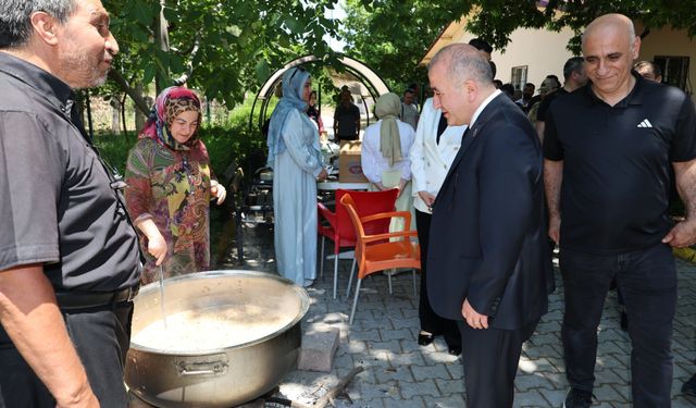Elazığ Ruh Sağlığı Hastanesi’nde Aşure Programı Düzenlendi