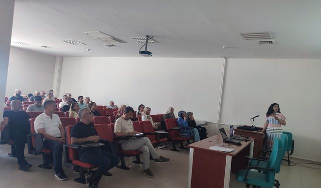 İl Sağlık Müdürlüğünden Aile Hekimlerine Tek Sağlık ve Akılcı İlaç Eğitimi
