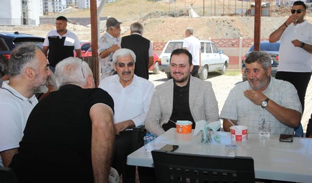 Selmanoğlu’ndan Aşure Etkinliklerinde Üç Farklı Noktada Birlik ve Kardeşlik Mesajı