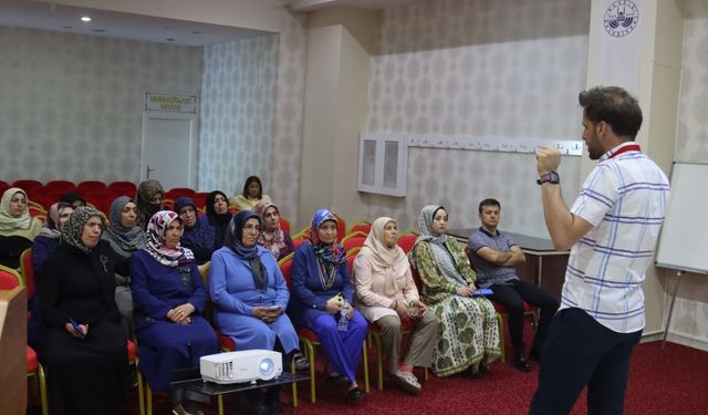 Belediye Personeline Eğitim Semineri