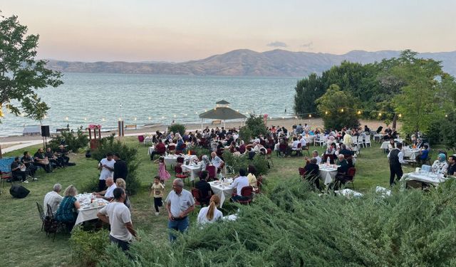 Fırat Üniversitesi’nden Hazar Gölü’nde Kültür Atağı