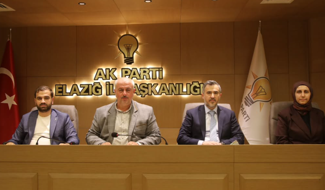 AK Parti Elazığ’da Haftalık Yönetim Kurulu Toplantısı Gerçekleştirildi