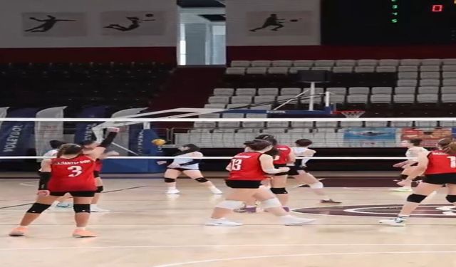 Bölgenin Voleybol Nabzı Elazığ’da Attı