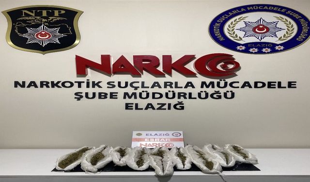 Elazığ’da İş Makinesine Zulalanmış 1 Kilo 850 Gram Esrar Ele Geçirildi