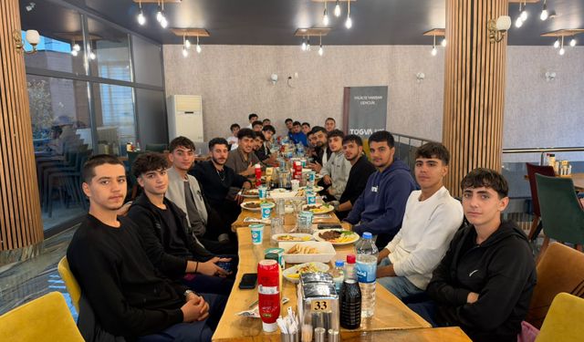 Elazığspor U19’a Galibiyet Sonrası Moral Yemeği