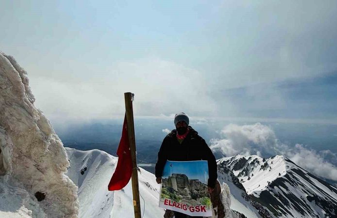 Elazığlı Sporcu Erciyes Dağı’na Tırmandı